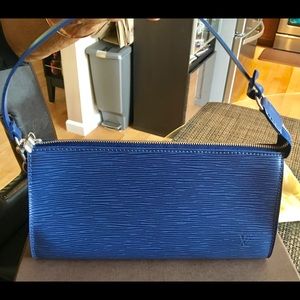 Brand new Louis Vuitton shoulder bag